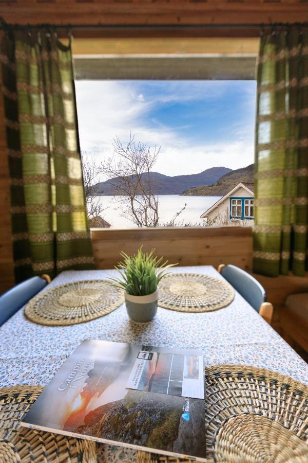 Hotel Nokling & Camping Hjelmeland 외부 사진