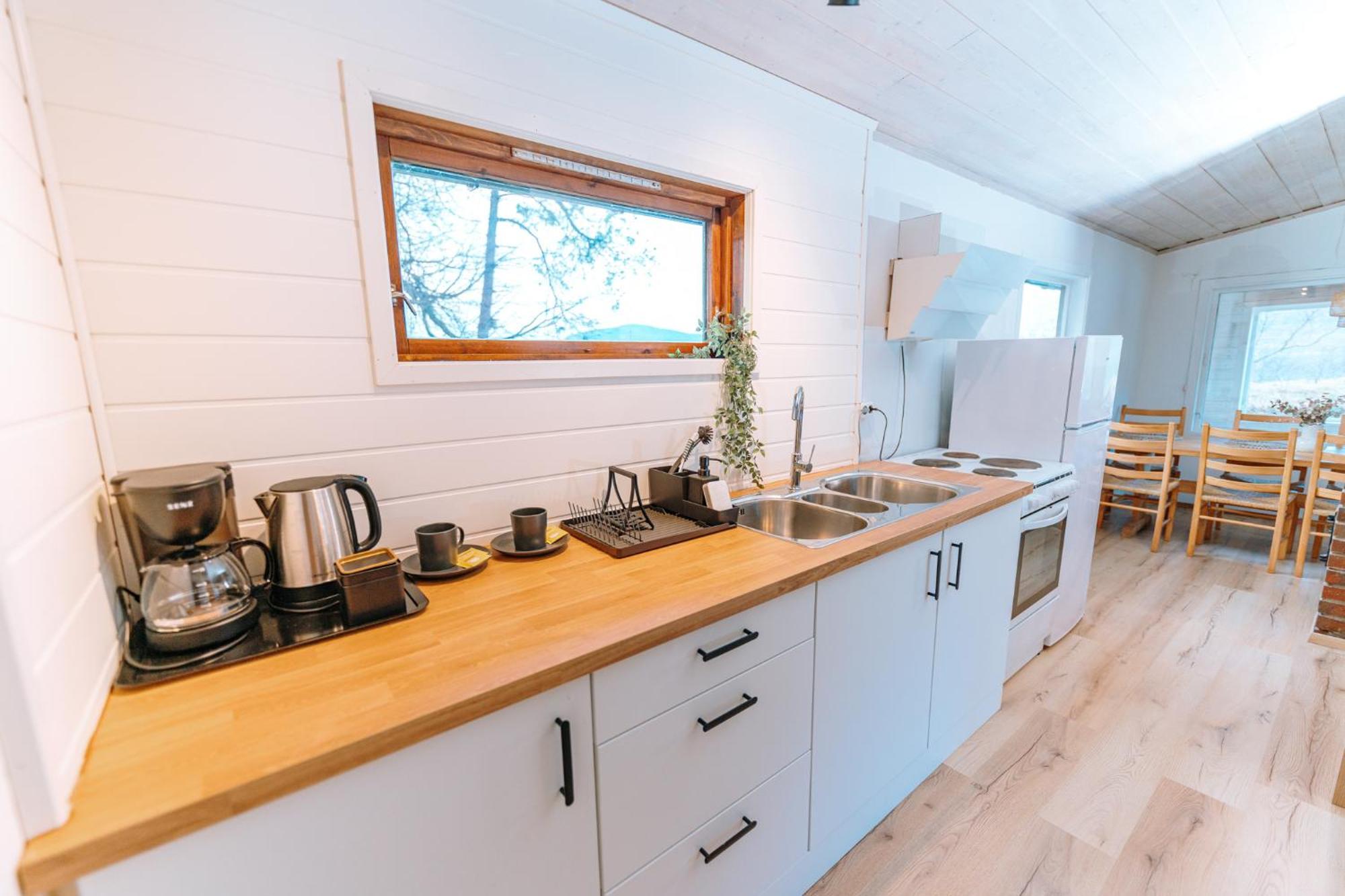 Hotel Nokling & Camping Hjelmeland 외부 사진