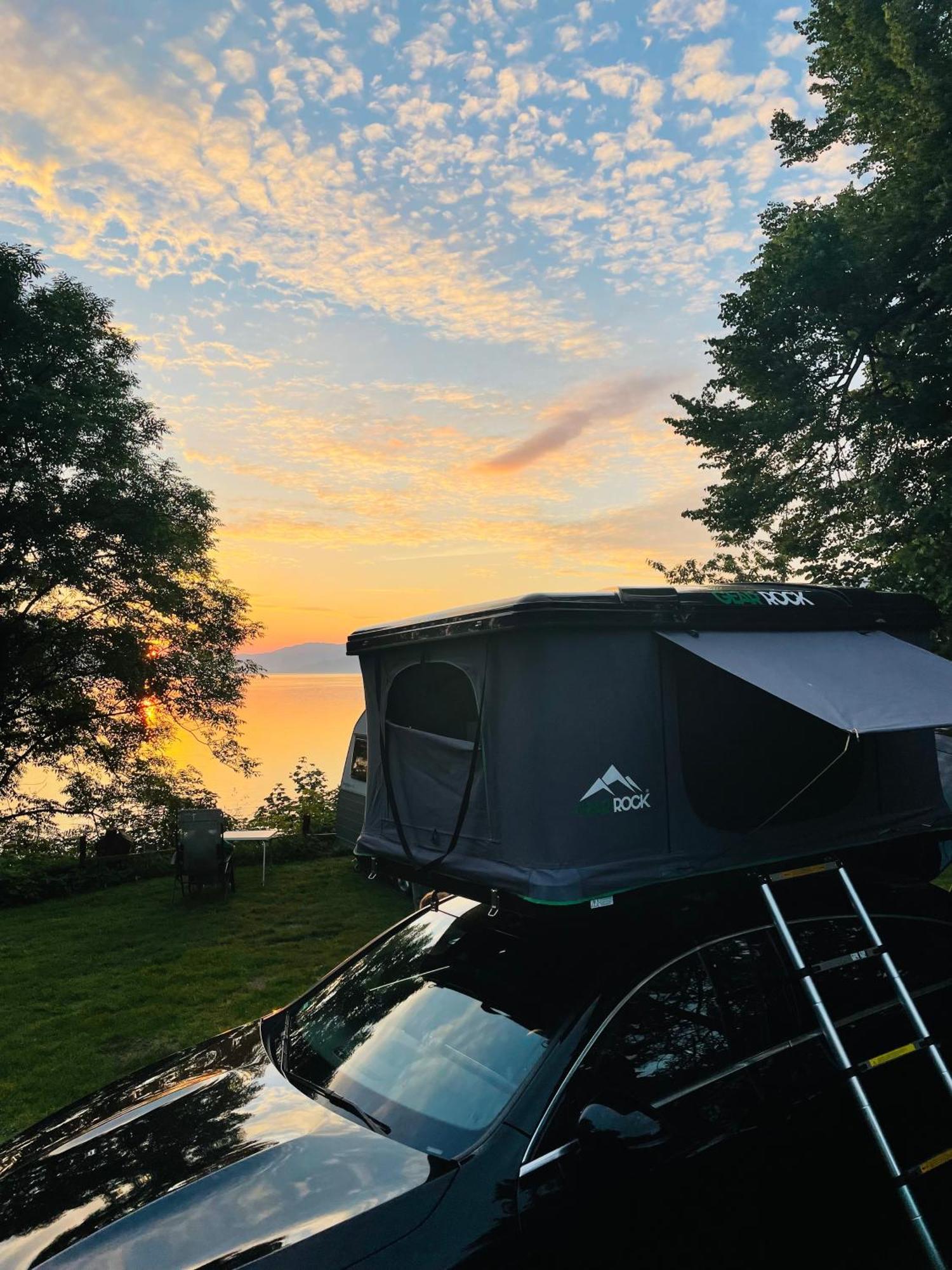 Hotel Nokling & Camping Hjelmeland 외부 사진