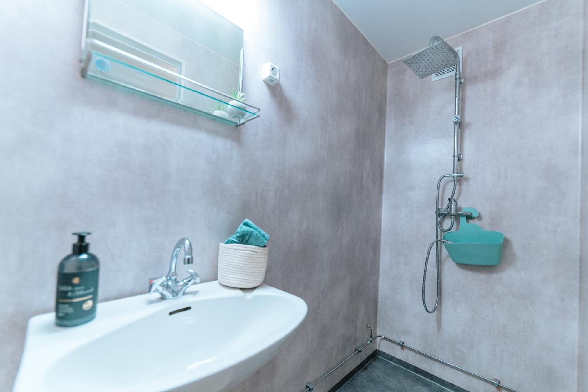 Hotel Nokling & Camping Hjelmeland 외부 사진